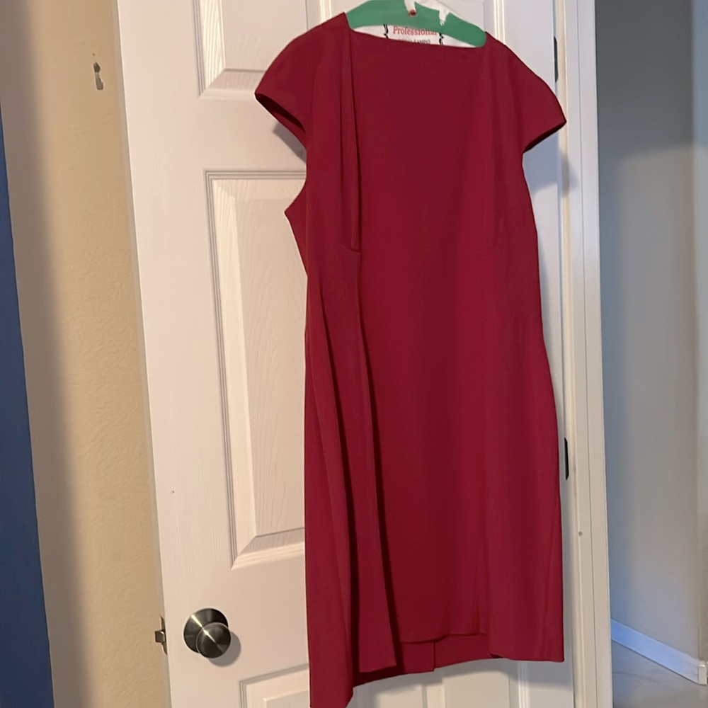 MM Lafleur Red Sheath Dress with Cap Raglan Sleeves